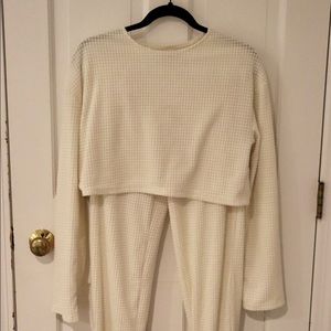 Sweater and Jogger Cropped Set